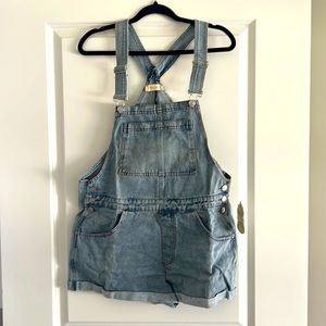 Altar’d state, short overalls, size M, NWT
